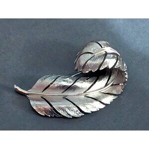 Crown Trifari Leaf Pin Brooch MCM Silver Tone 2 inches Signed